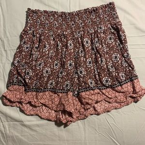 Floral flowy shorts
